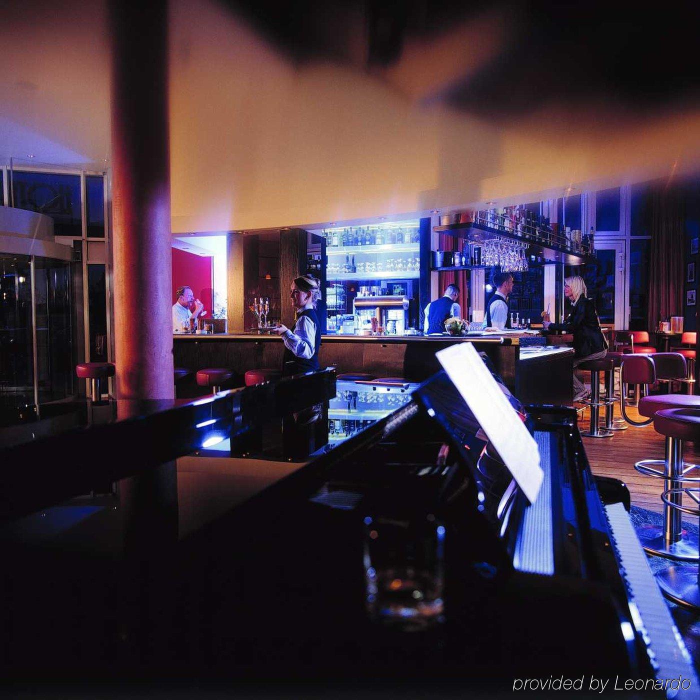Hotel Strand-hotel Huebner 4*