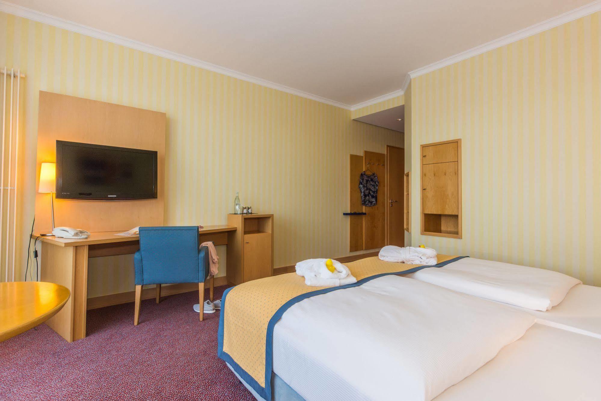 Strand-hotel Huebner